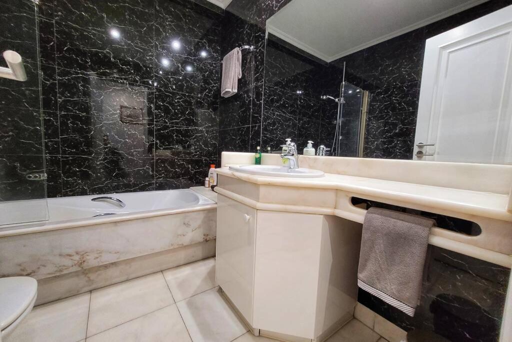 Marble Home - Sao Sebastiao Lisboa Ngoại thất bức ảnh